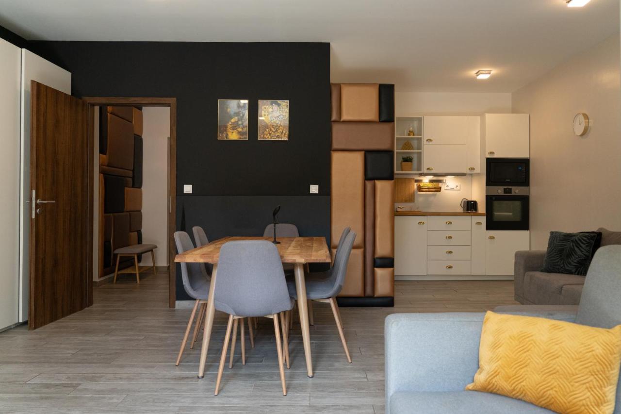 Atana Luxury Apartments Siofok Bagian luar foto