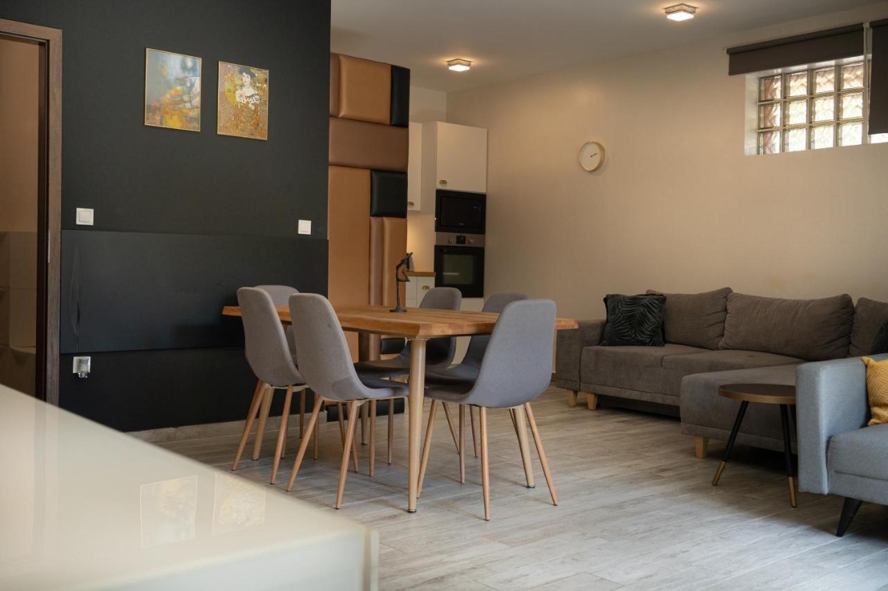 Atana Luxury Apartments Siofok Bagian luar foto