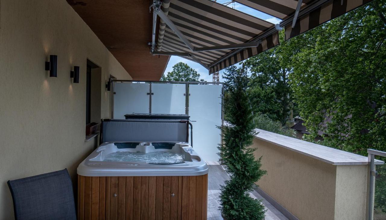 Atana Luxury Apartments Siofok Bagian luar foto