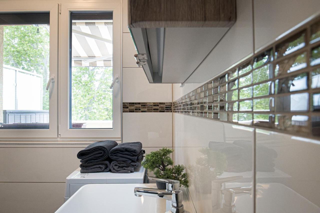 Atana Luxury Apartments Siofok Bagian luar foto